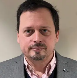 Francisco Sousa 19830012